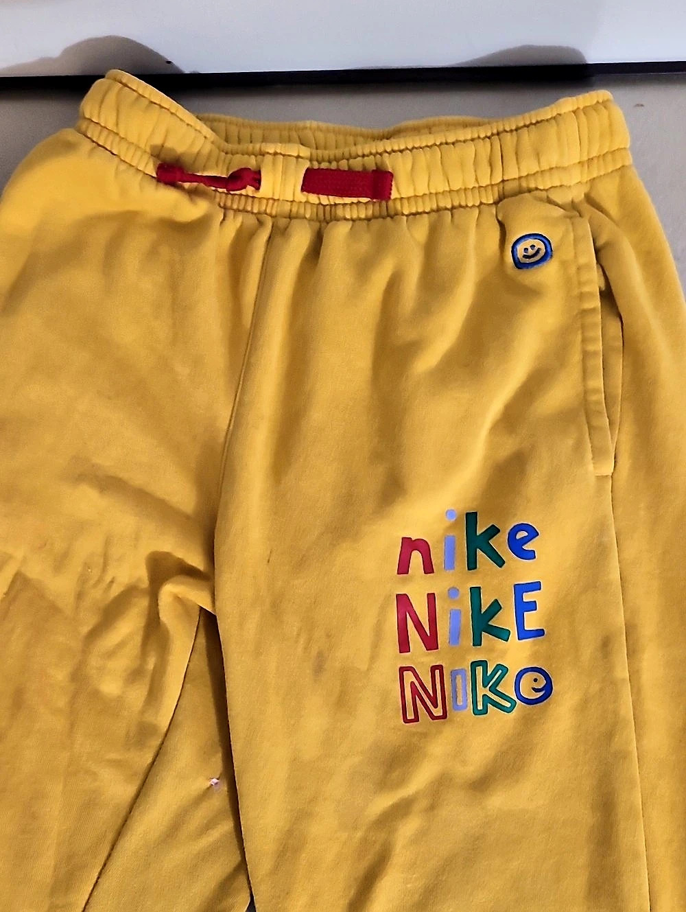 Nike Boys Large Yellow Sweatpants